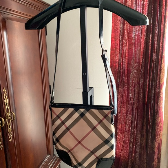 burberry crossover
